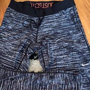 Nike Capri Leggings